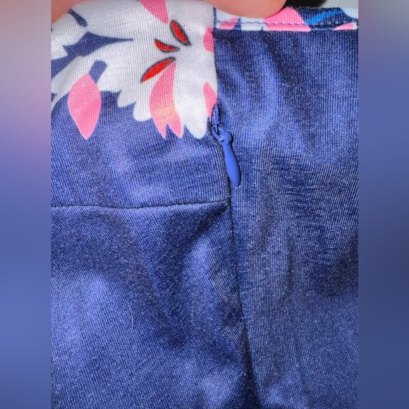 NWT Yathon Navy Floral dress- with pockets - Picture 7 of 9
